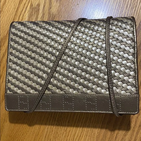 Fendi Metallic Woven Leather Shoulder Bag - Bronze & Cream w/ Zucchino Interior - Picture 3 of 13